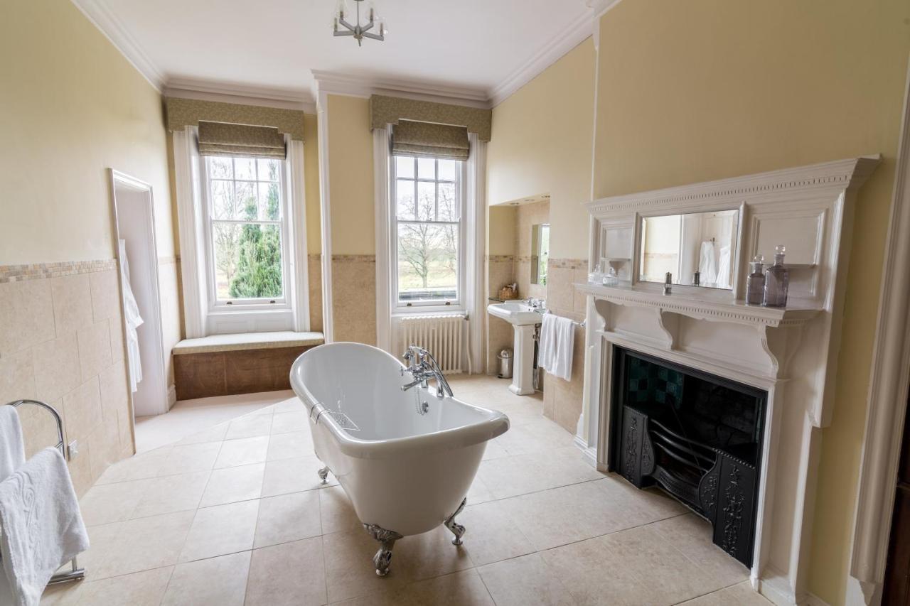 The Hawkhills (Adults Only) Hotell York Exteriör bild